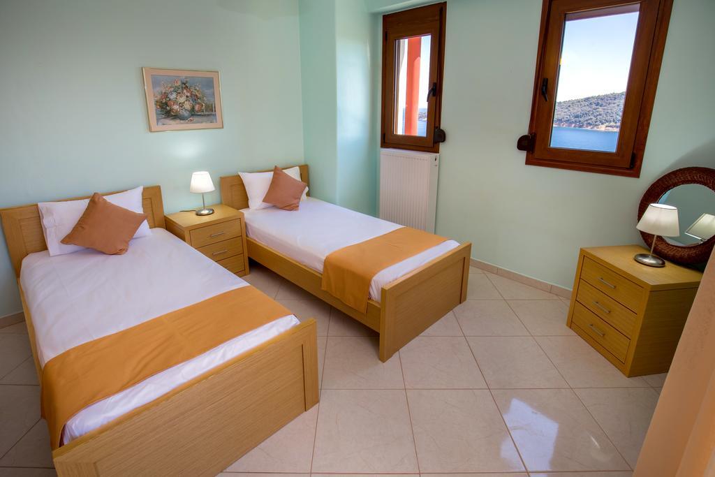 קואינירה Aphrodite Villas מראה חיצוני תמונה