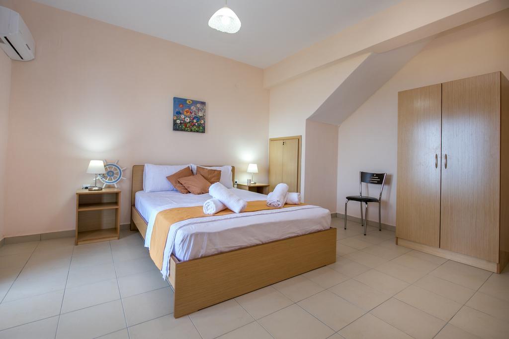 קואינירה Aphrodite Villas מראה חיצוני תמונה